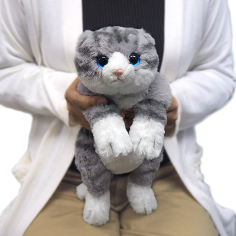 だっこすると、くたっと自然なポーズになります。